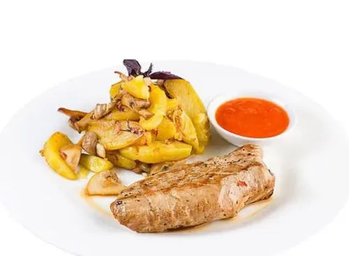 Steak de porc flambe cu cartofi ca acasă