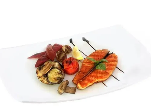 Steak de somon cu legume grill